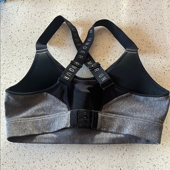 Under Armour Gray Sports Bra with Adjustable Straps and Molded Cups - Picture 2 of 5